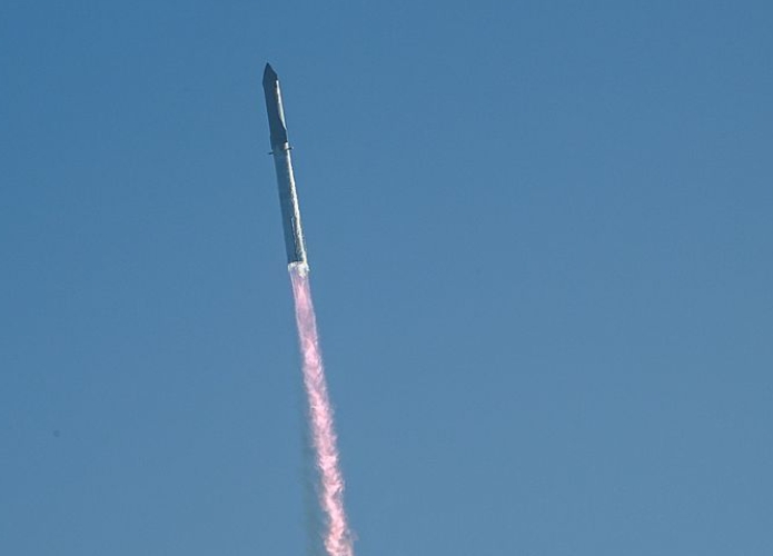 美国太空探索技术公司进行了“星舰”重型运载火箭的第六次试飞发射.jpg